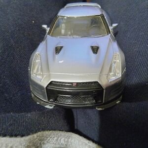 1/32 Die-Cast Jada Movie Accurate (Fast and Furious) 2009 Nissan GT-R  model